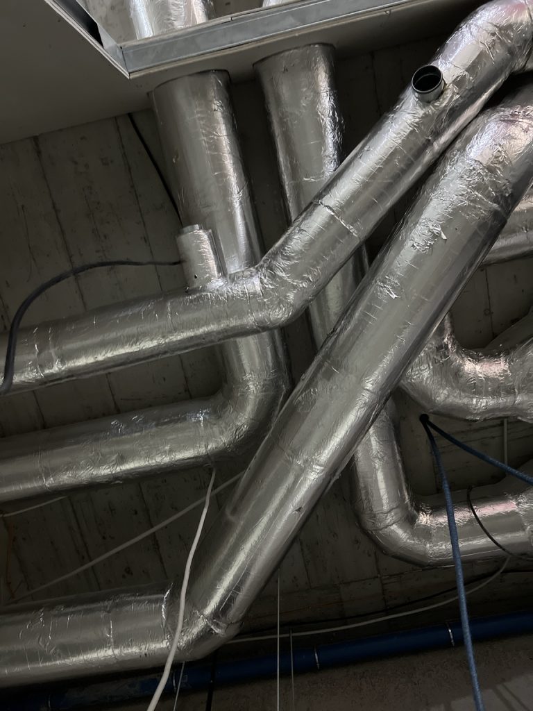 spital-hardmed-conducte-ventilatie-izolate
